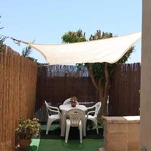apartamento-con-acceso-directo-a-la-playa-rincon-de-la-2.es-andalucia.com/