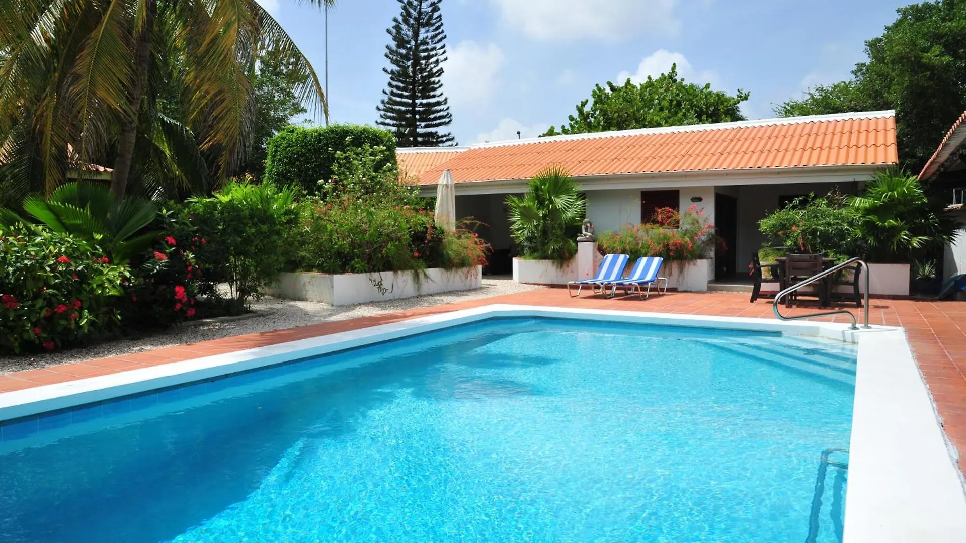 Kas Di Ala Apartments Willemstad